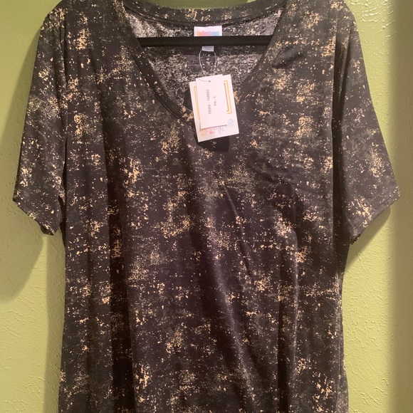 LuLaRoe Tops - LuLaRoe Large Iris